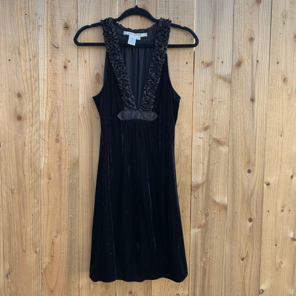 -‎ Max Studio Vintage Black velvet sleeveless Ruffled 90s dress size Large